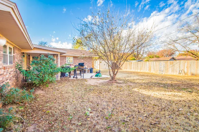 $260,000 | 1803 East Buckley Street, Brownfield, TX 79316