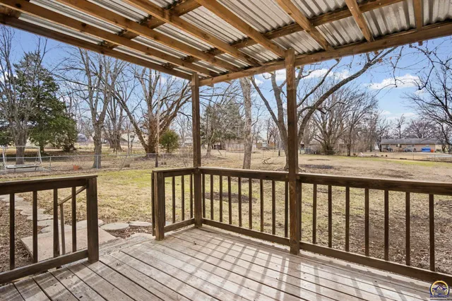 $250,000 | 341 Northeast Monhollon Drive, Topeka, KS 66617