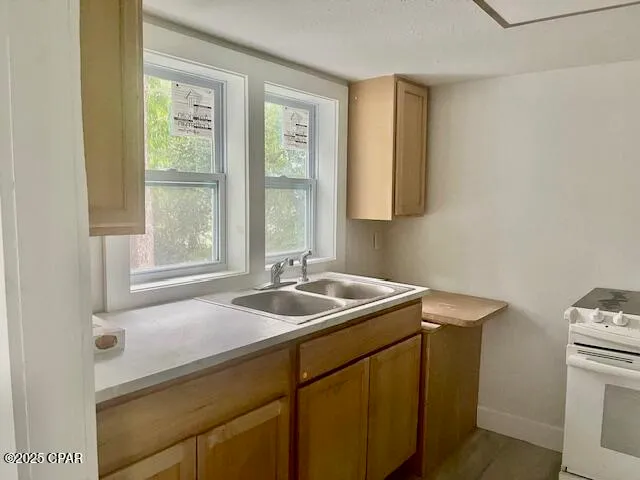 $199,000 | 1038 8th Avenue, Graceville, FL 32440