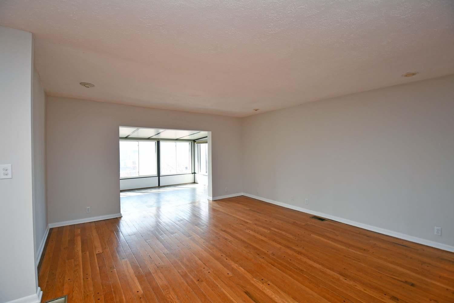 517 Boal Street Cincinnati, OH 45202 - Photo 10 of 30