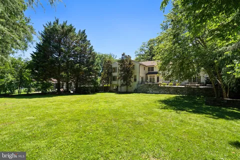 $2,850,000 | 7009 Loch Lomond Drive, Bethesda, MD 20817