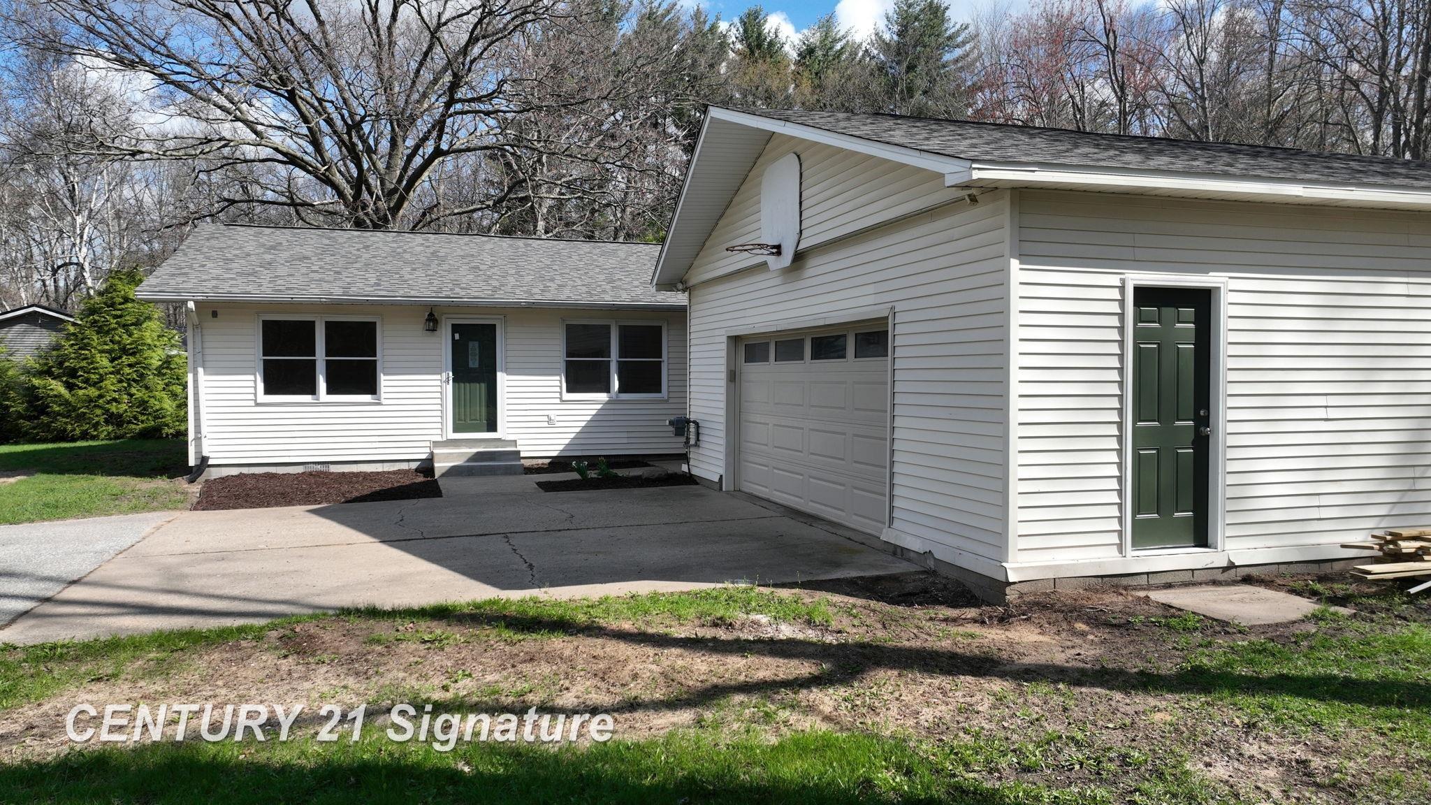 10293 Carr Road St. Charles, MI 48655 - Photo 9 of 42 50199071-64f0fe34-e211-4ed8-9b69-d8cfb8525861.JPG