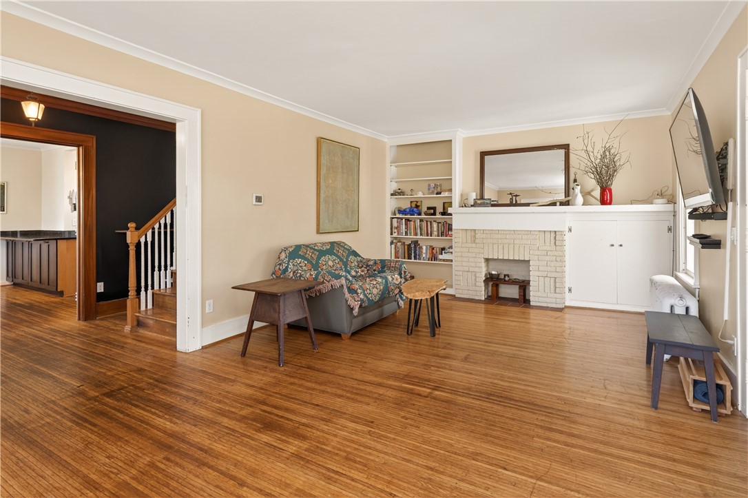 370 Susquehanna Road Brighton, NY 14618 - Photo 13 of 34 Family Room/Den