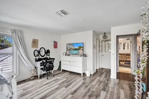 $2,795,000 | 3001 Northeast 47th Street, Lighthouse Point, FL 33064