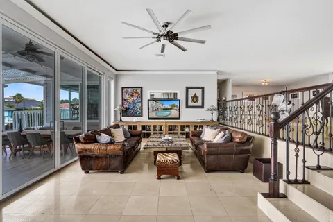 $2,795,000 | 3001 Northeast 47th Street, Lighthouse Point, FL 33064