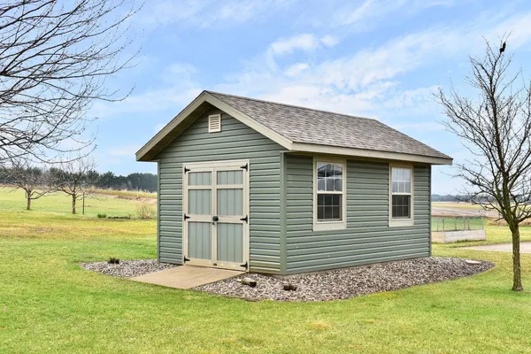 $480,000 | S2838 Fern Circle, Fountain City, WI 54629