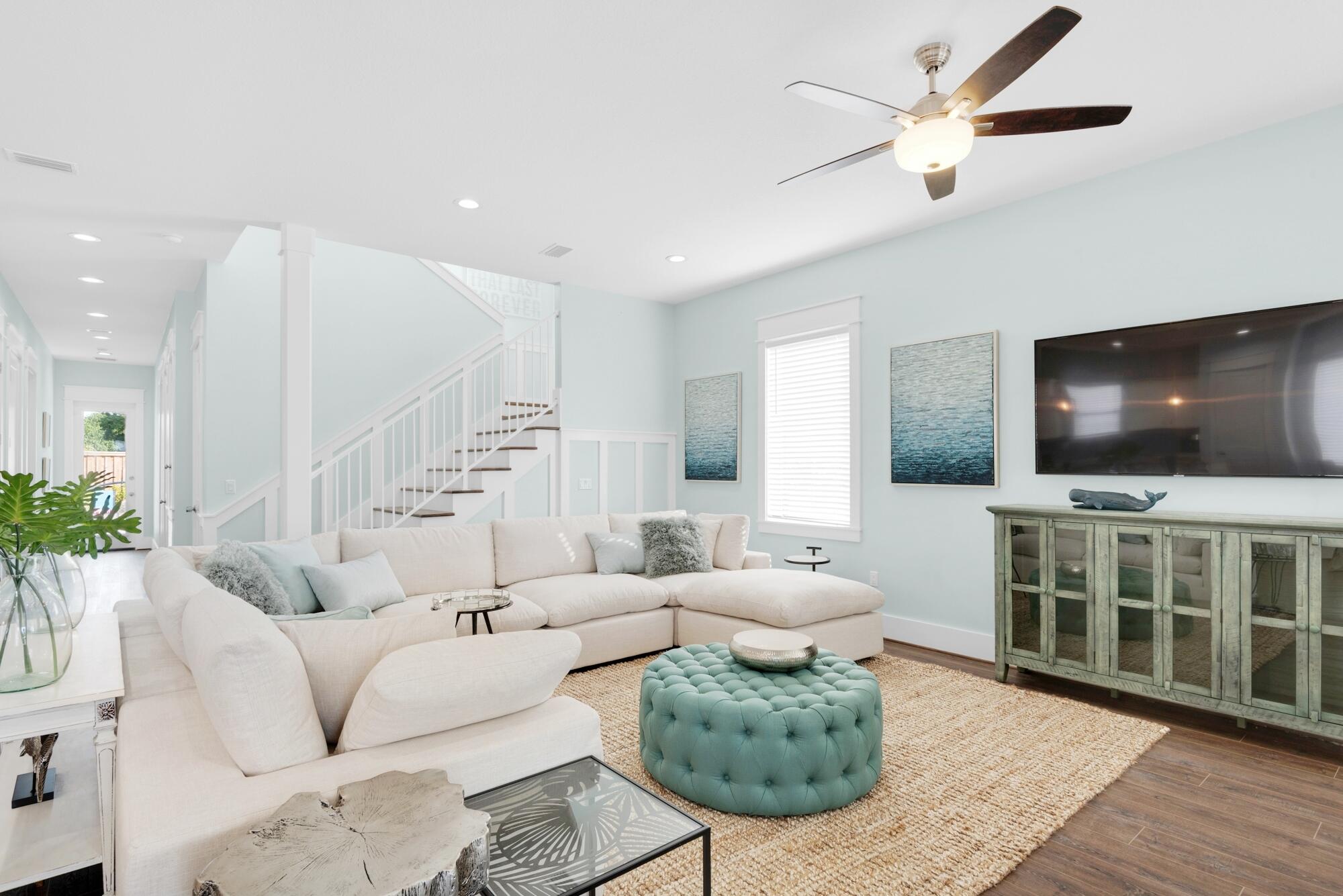 4563 Luke Avenue Destin, FL 32541 - Photo 5 of 37 a living room with furniture and a flat screen tv
