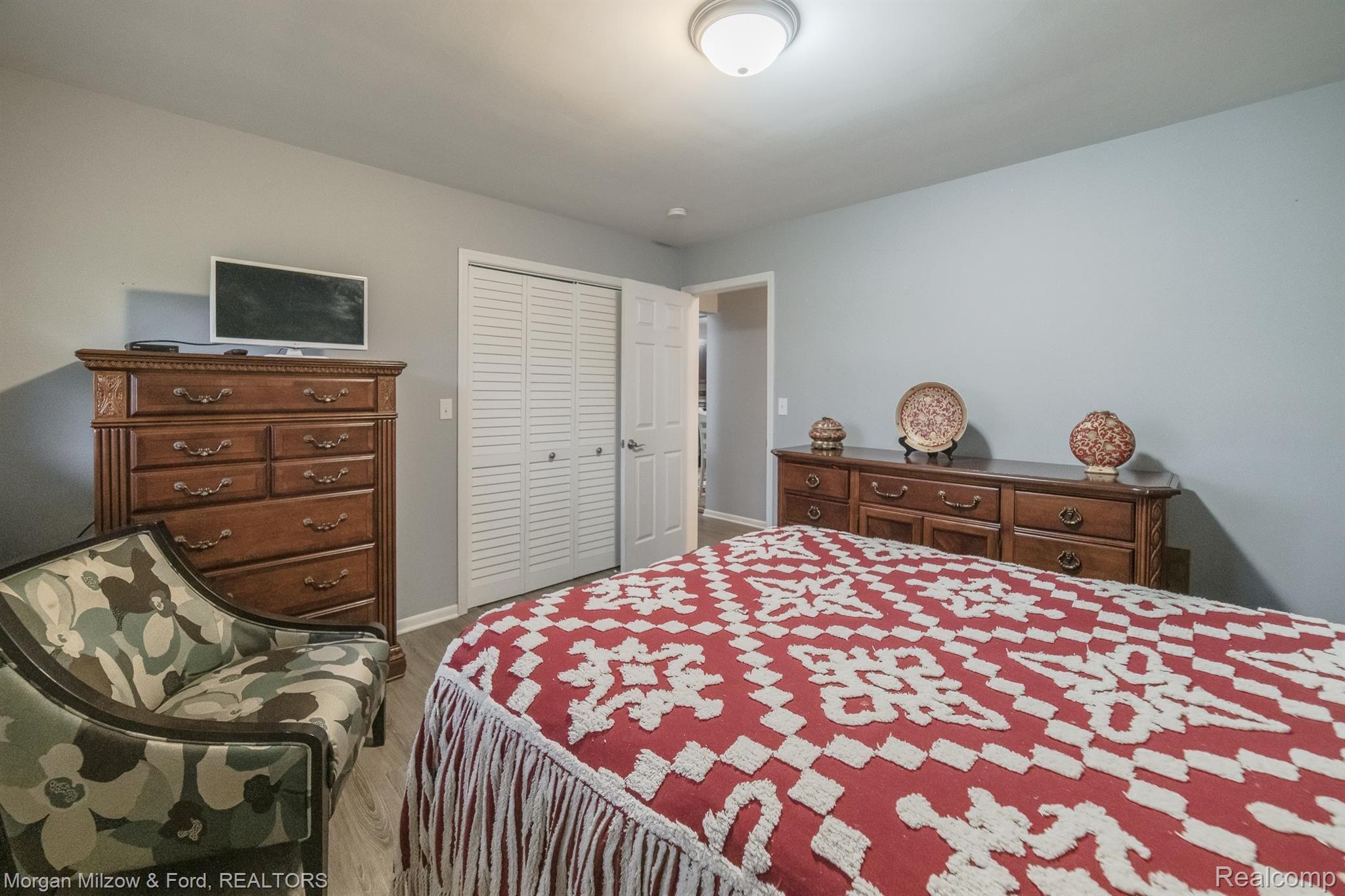7168 Miller Road Swartz Creek, MI 48473 - Photo 22 of 39 7168 Miller Rd-22.jpg