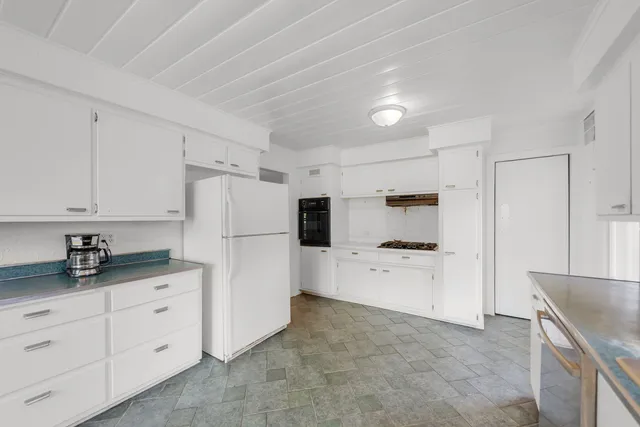 $183,000 | 1256 South Lincoln Avenue, Kankakee, IL 60901