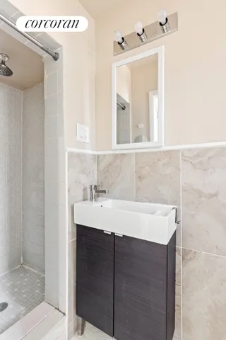 $2,500 | 192 22nd Street, Unit 2R | Greenwood Heights