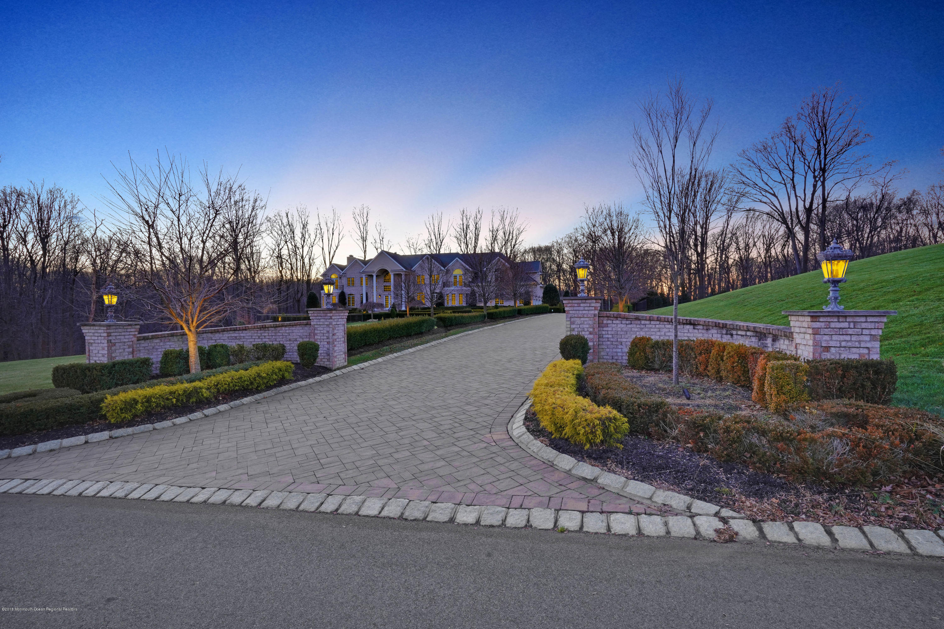 21 Embry Farm Road Marlboro, NJ 07746 - Photo 6 of 68 003_mjb00566-mjb00570