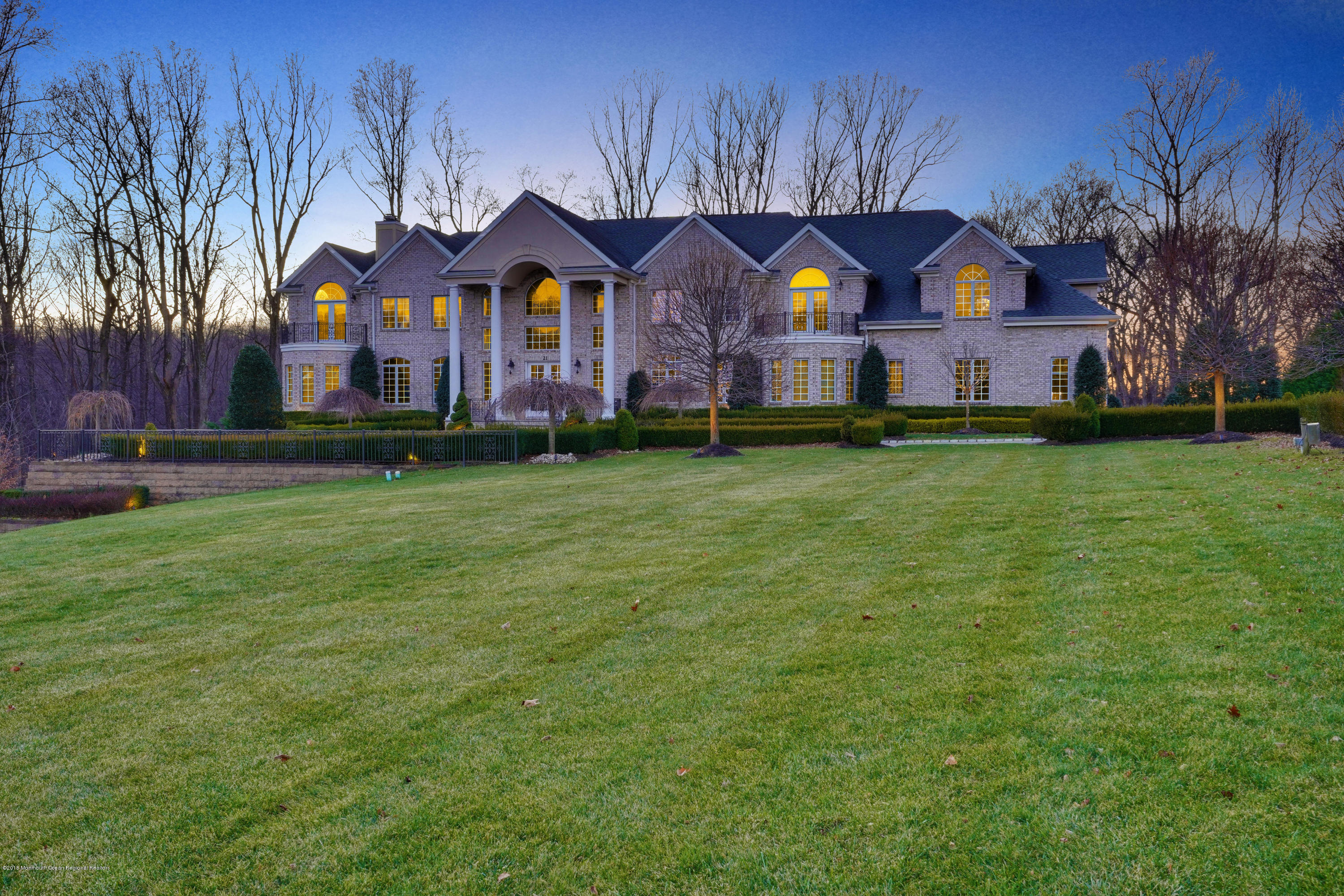 21 Embry Farm Road Marlboro, NJ 07746 - Photo 8 of 68 005_mjb00546-mjb00550