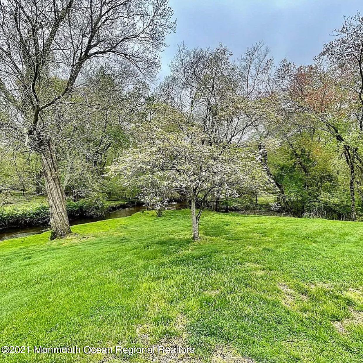 1013 Shore Road Spring Lake Heights, NJ 07762 - Photo 10 of 19 B77CAD8A-E62A-43BE-B578-8FA34914F833