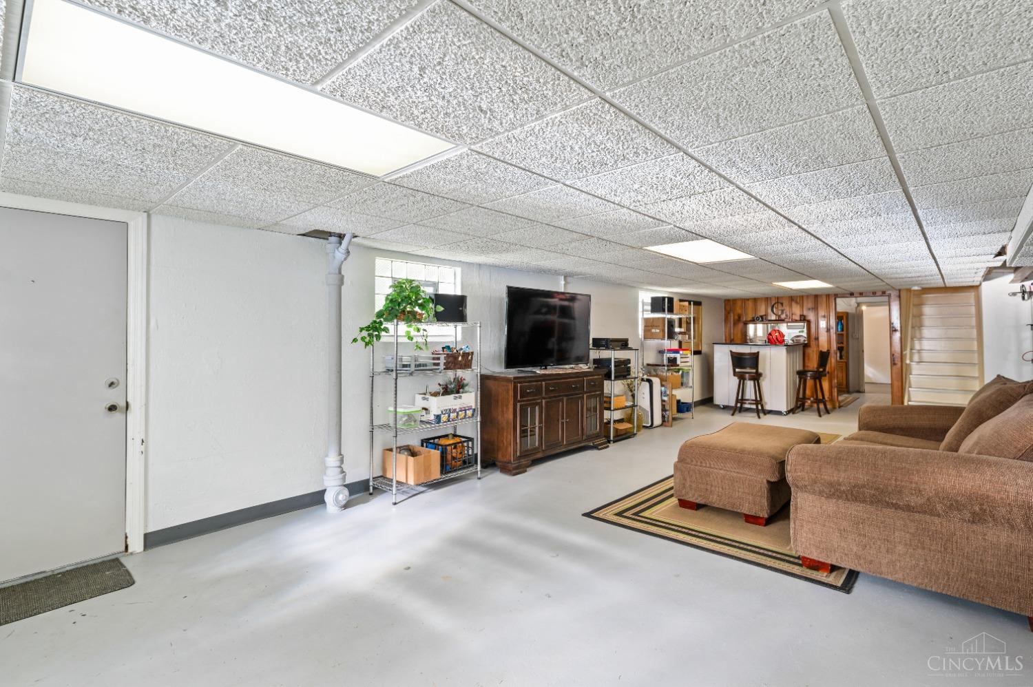 2291 Adams Road Cincinnati, OH 45231 - Photo 27 of 43 Gallery Image 27