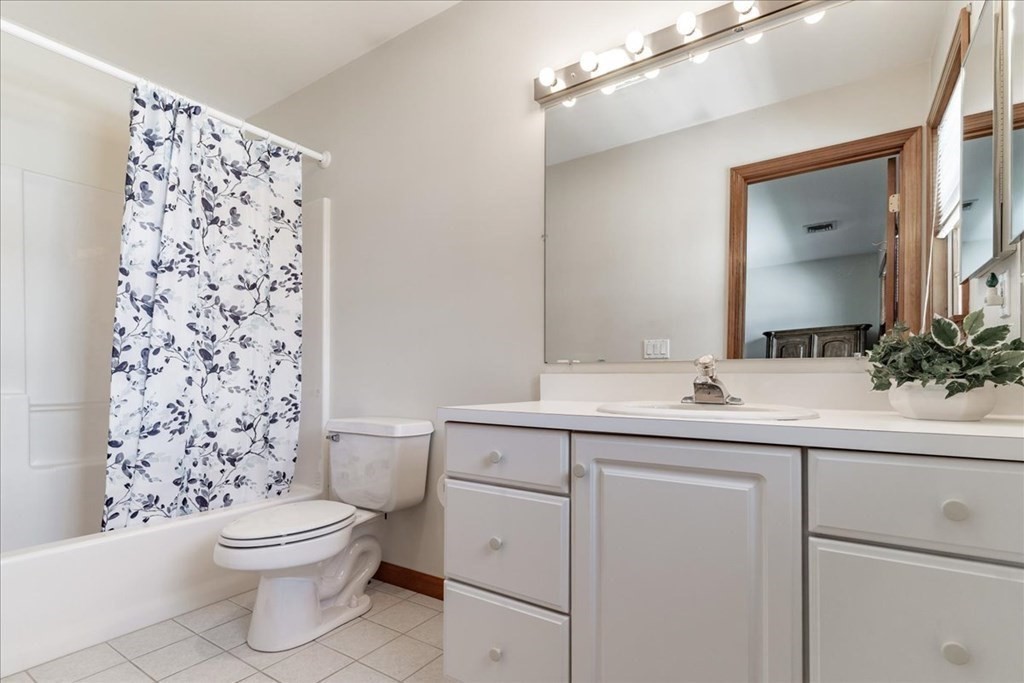 2 Timothy Lane Malden, MA 02148 - Photo 21 of 42