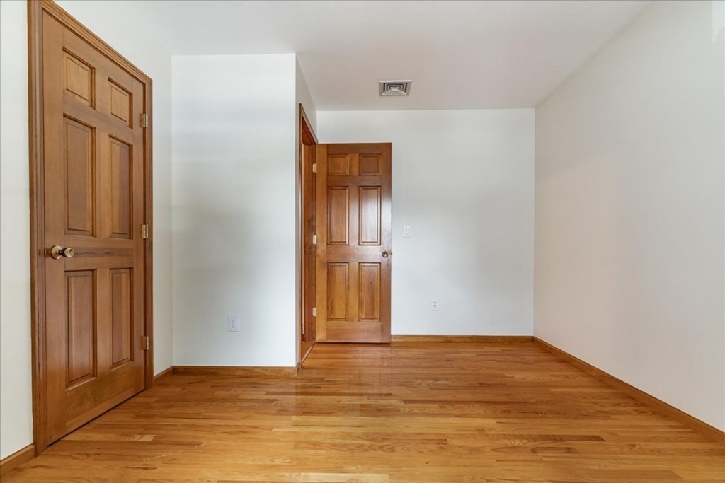 2 Timothy Lane Malden, MA 02148 - Photo 28 of 42