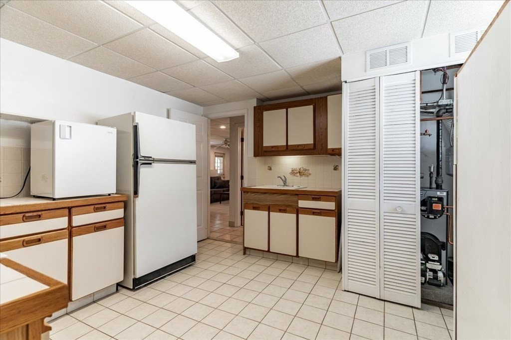 2 Timothy Lane Malden, MA 02148 - Photo 36 of 42