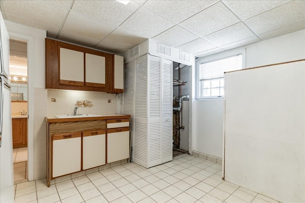 2 Timothy Lane Malden, MA 02148 - Photo 37 of 42