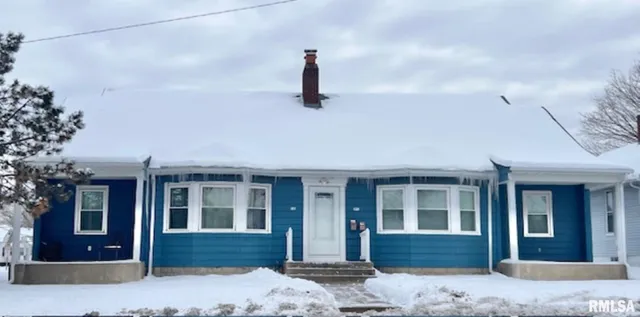 $1,000 | 2133 North Division Street, Davenport, IA 52804