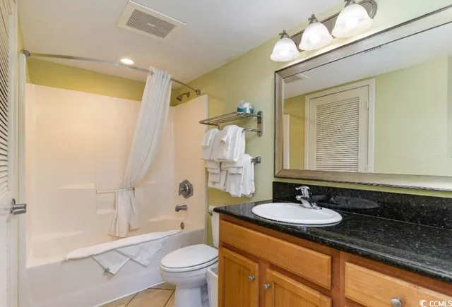 $156,900 | 504 North Ocean Boulevard, Unit 701, Myrtle Beach, SC 29577