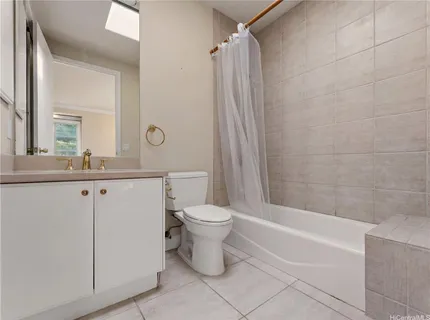 $3,400,000 | 559 Moaniala Street, Honolulu, HI 96821