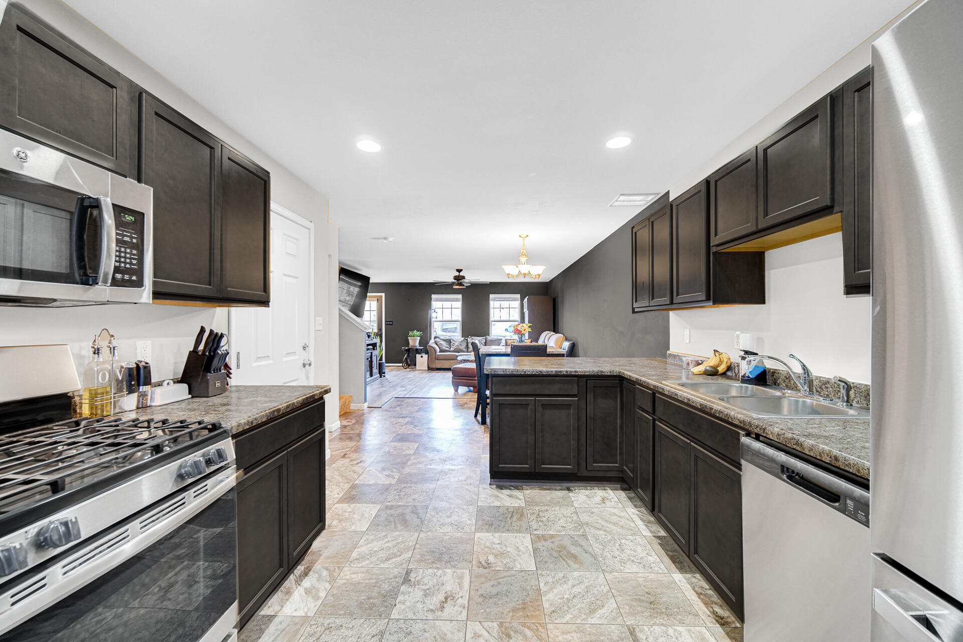 13948 Paramount Way Cedar Lake, IN 46303 - Photo 7 of 16 1920x1280