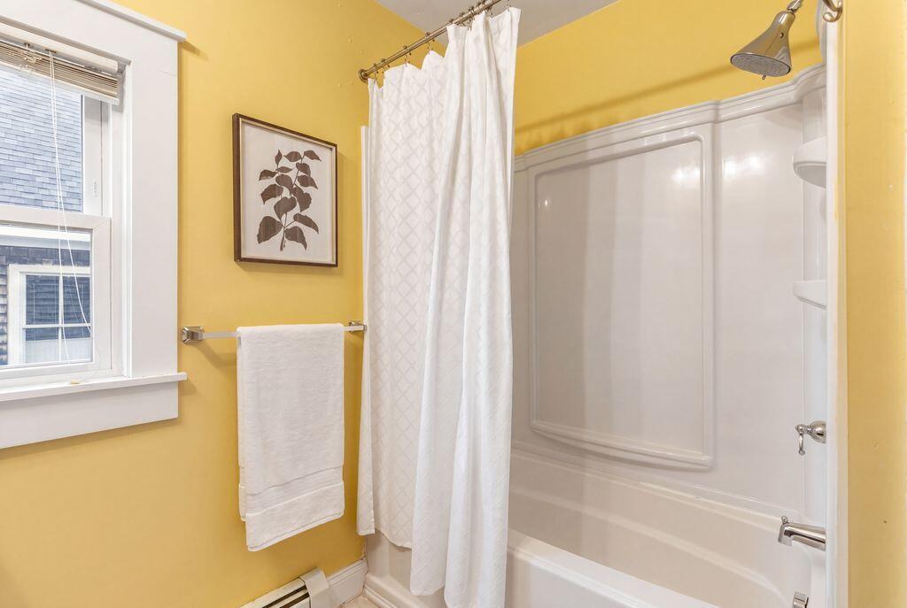 92 Salem Street, Unit 2 Portland, ME 04102 - Photo 15 of 26 16_DSC01263_reedit_ea73f8ca