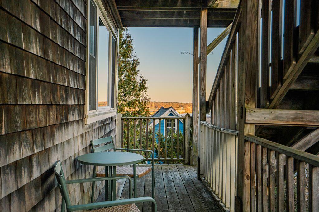 92 Salem Street, Unit 2 Portland, ME 04102 - Photo 18 of 26 21_DSC01185
