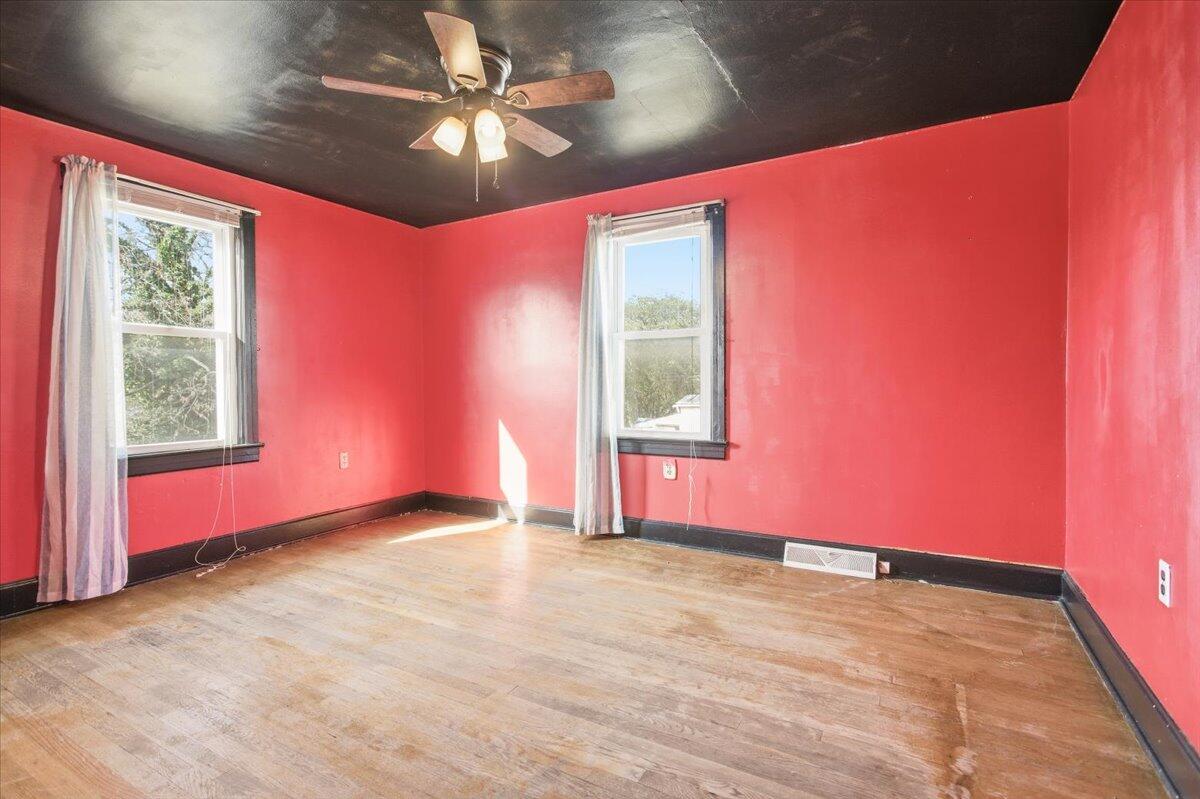 519 Bruffey Street Salem, VA 24153 - Photo 14 of 26 a view of empty room with window