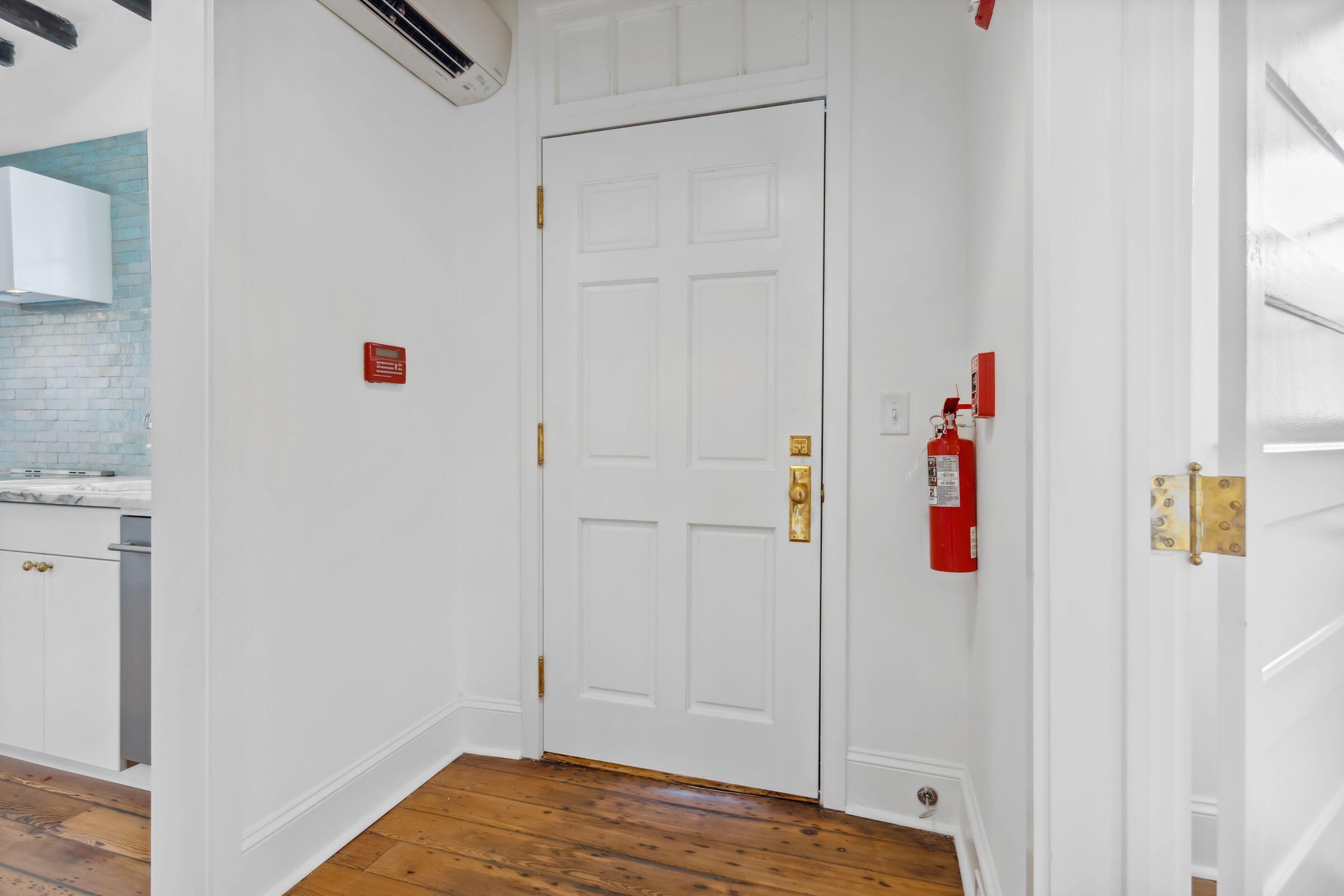 218 Coming Street, Unit A & B Charleston, SC 29403 - Photo 25 of 49 218ComingSt-KeenEyeMarketing-005