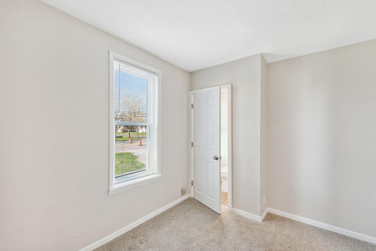 5728 Bridgetown Road Cincinnati, OH 45248 - Photo 33 of 40
