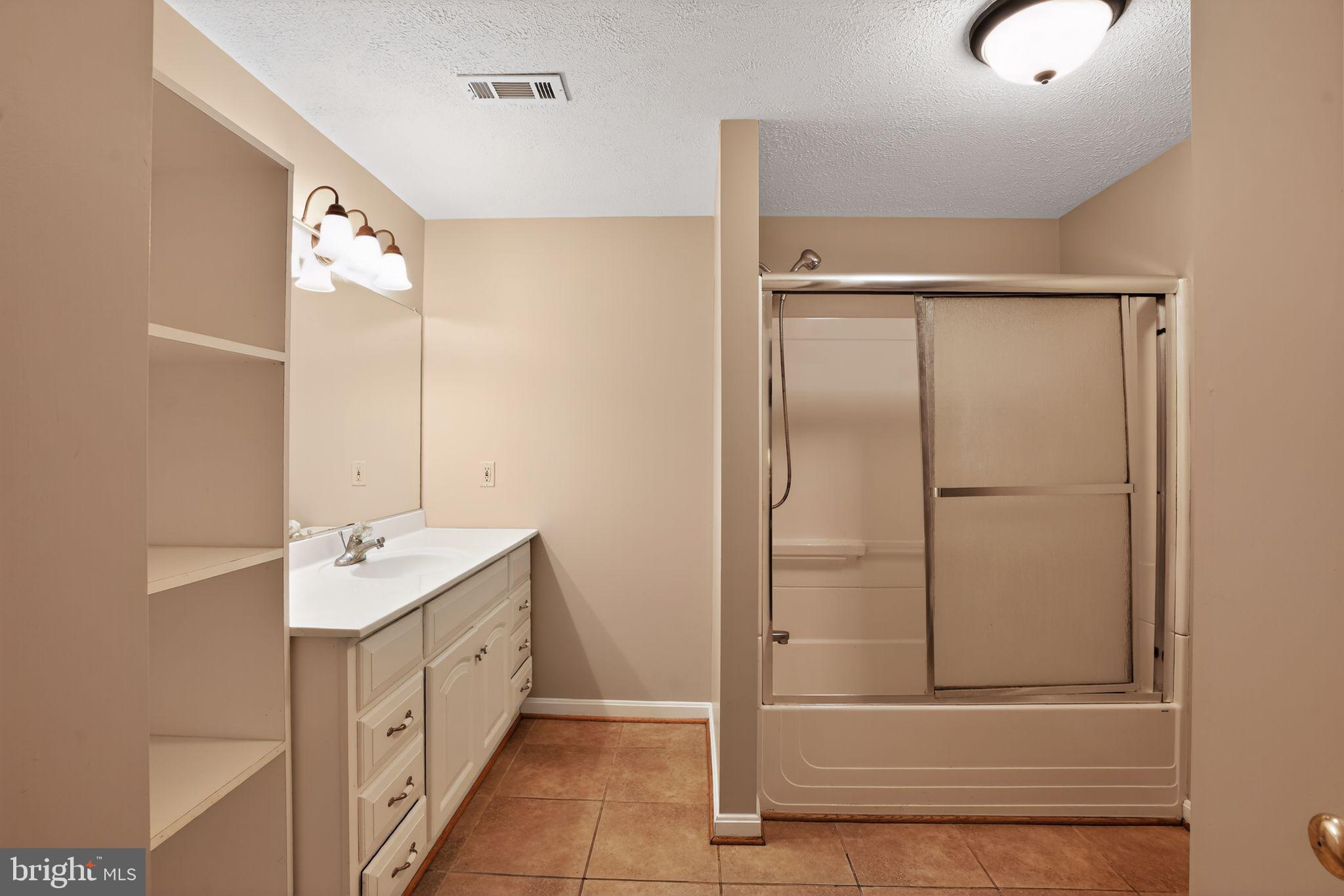 5044 Jericho Road Columbia, MD 21044 - Photo 45 of 67 Full bathroom in lower level
