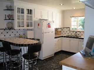408 Montecillo Road San Rafael, CA 94903 - Photo 4 of 8 Gallery Image 4