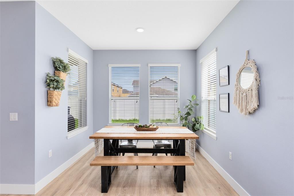 1048 Fountain Coin Loop Orlando, FL 32828 - Photo 16 of 39 a living room with furniture and window