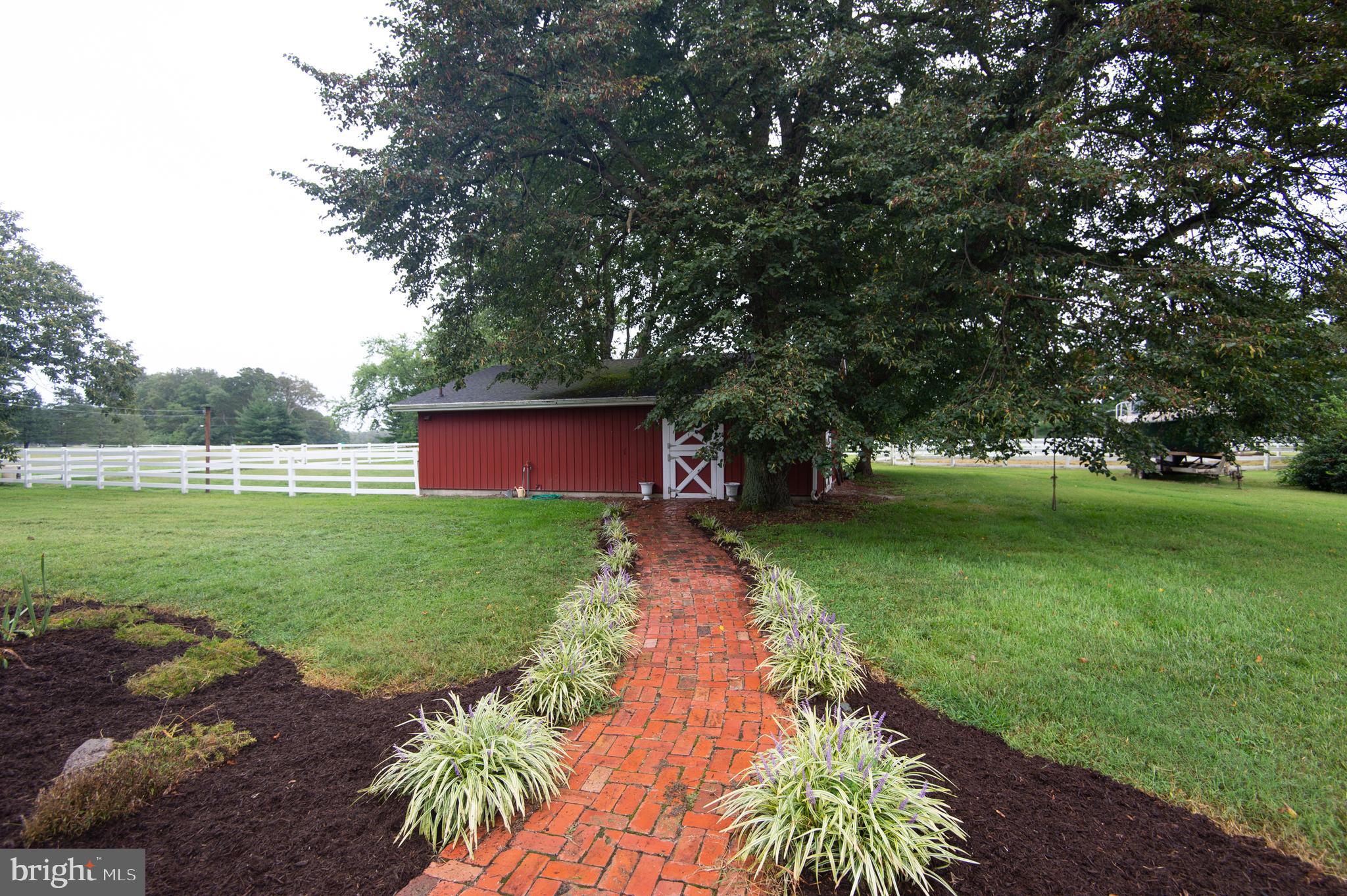 6365 Palmer Mill Road Hurlock, MD 21643 - Photo 34 of 56 barn/stable