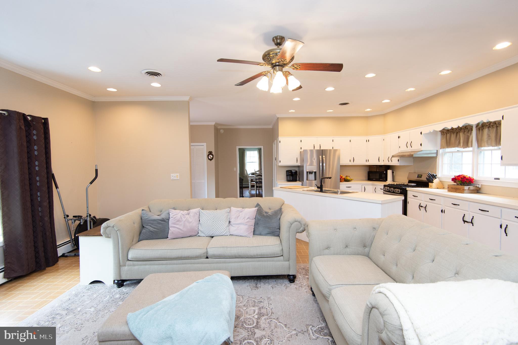 6365 Palmer Mill Road Hurlock, MD 21643 - Photo 8 of 56 family room