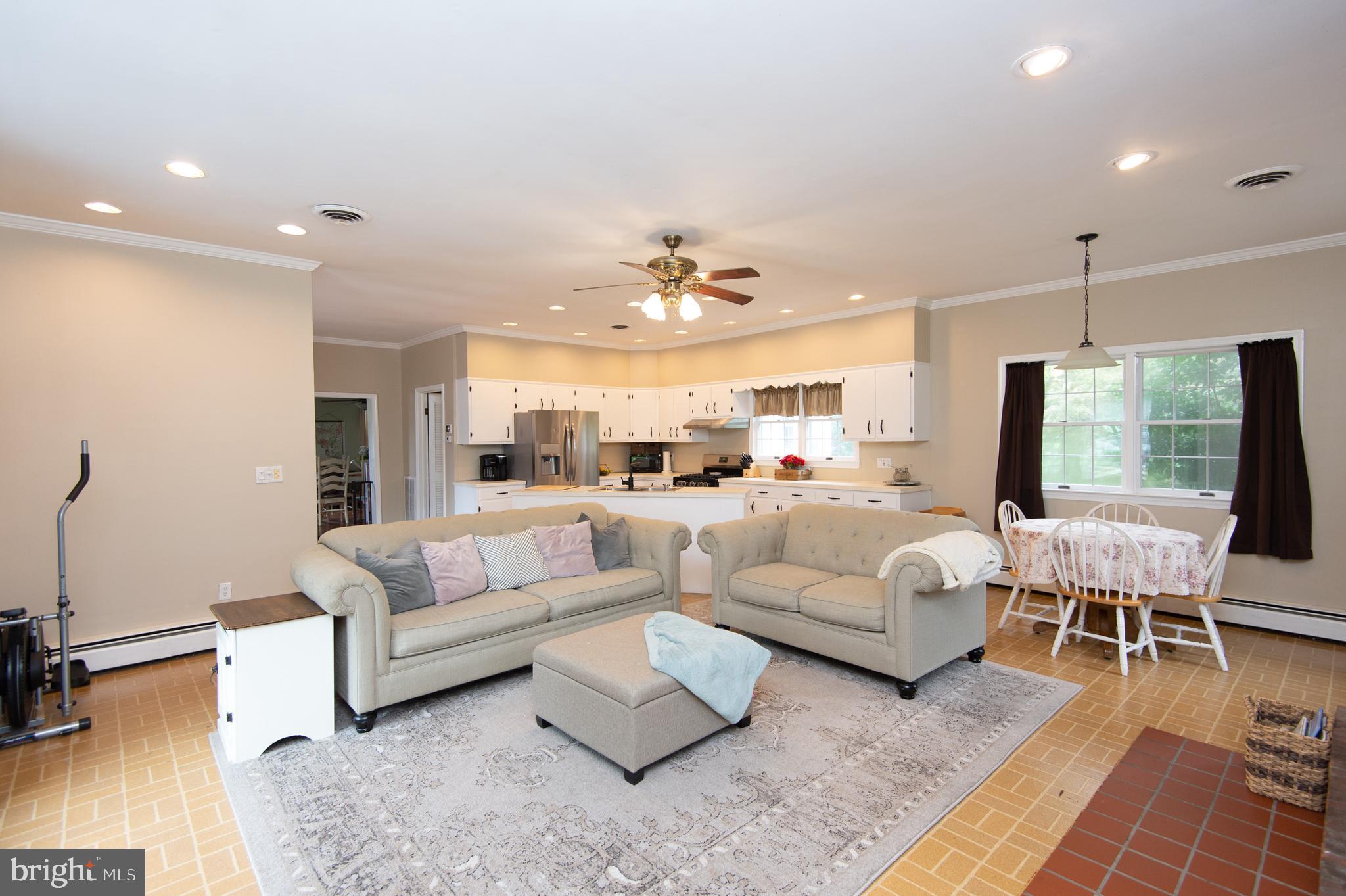 6365 Palmer Mill Road Hurlock, MD 21643 - Photo 9 of 56 family room
