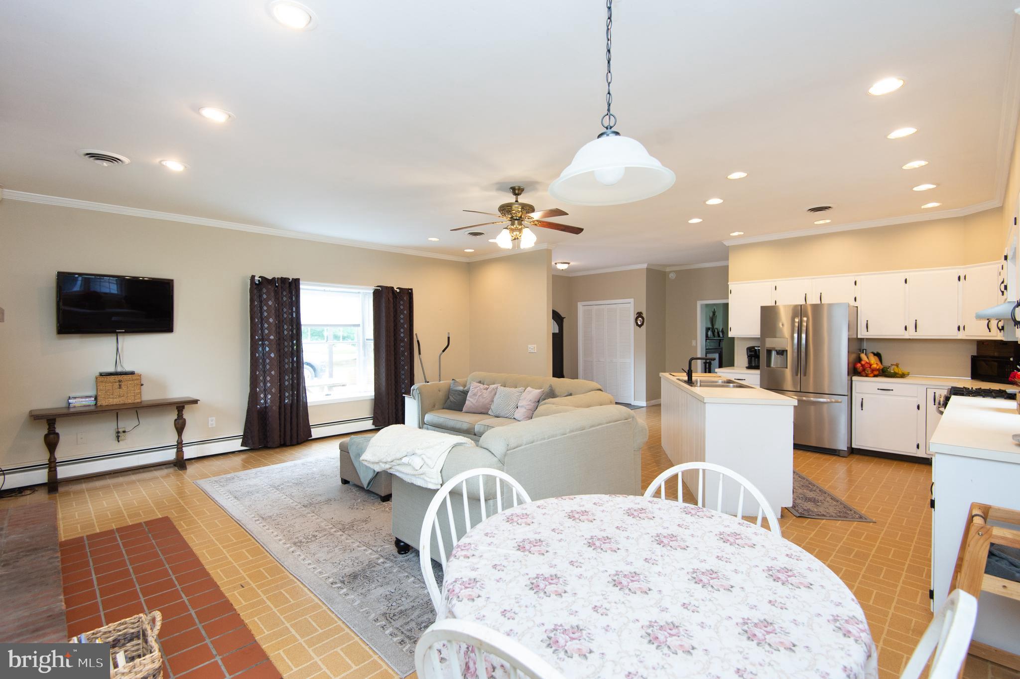 6365 Palmer Mill Road Hurlock, MD 21643 - Photo 10 of 56 Breakfast/snack area