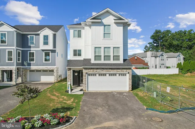 $684,900 | 9838-44 Legion Street, Unit 1, Philadelphia, PA 19114