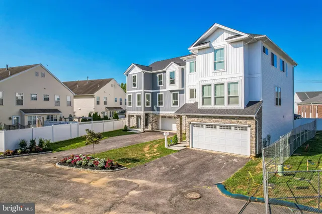 $684,900 | 9838-44 Legion Street, Unit 1, Philadelphia, PA 19114