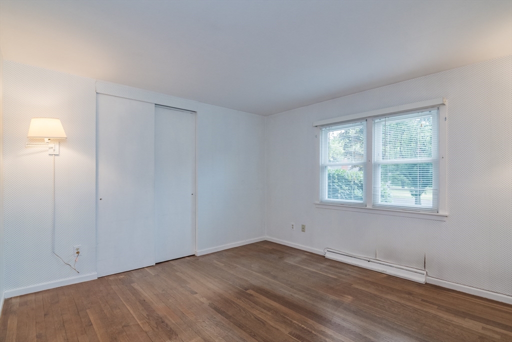 41 Oak Road Longmeadow, MA 01106 - Photo 24 of 35