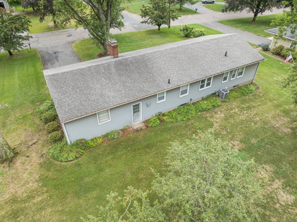 41 Oak Road Longmeadow, MA 01106 - Photo 5 of 35