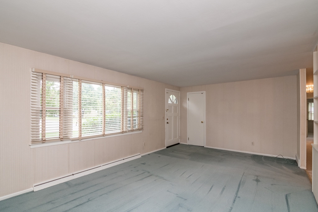 41 Oak Road Longmeadow, MA 01106 - Photo 9 of 35