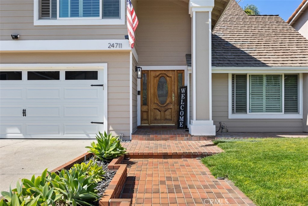24711 Vía Del Rio Lake Forest, CA 92630 - Photo 2 of 41 Front of house