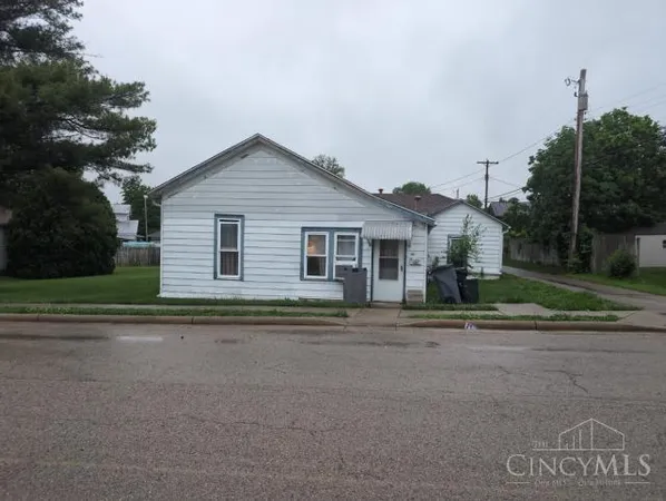 $1 | 101 California Street, Farmersville, OH 45325