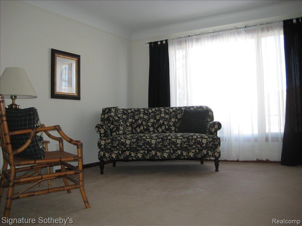 Coved ceilings - hardwood floors