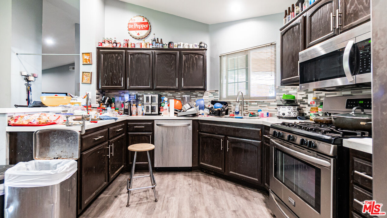 650 Bluebell Place Oxnard, CA 93036 - Photo 12 of 28