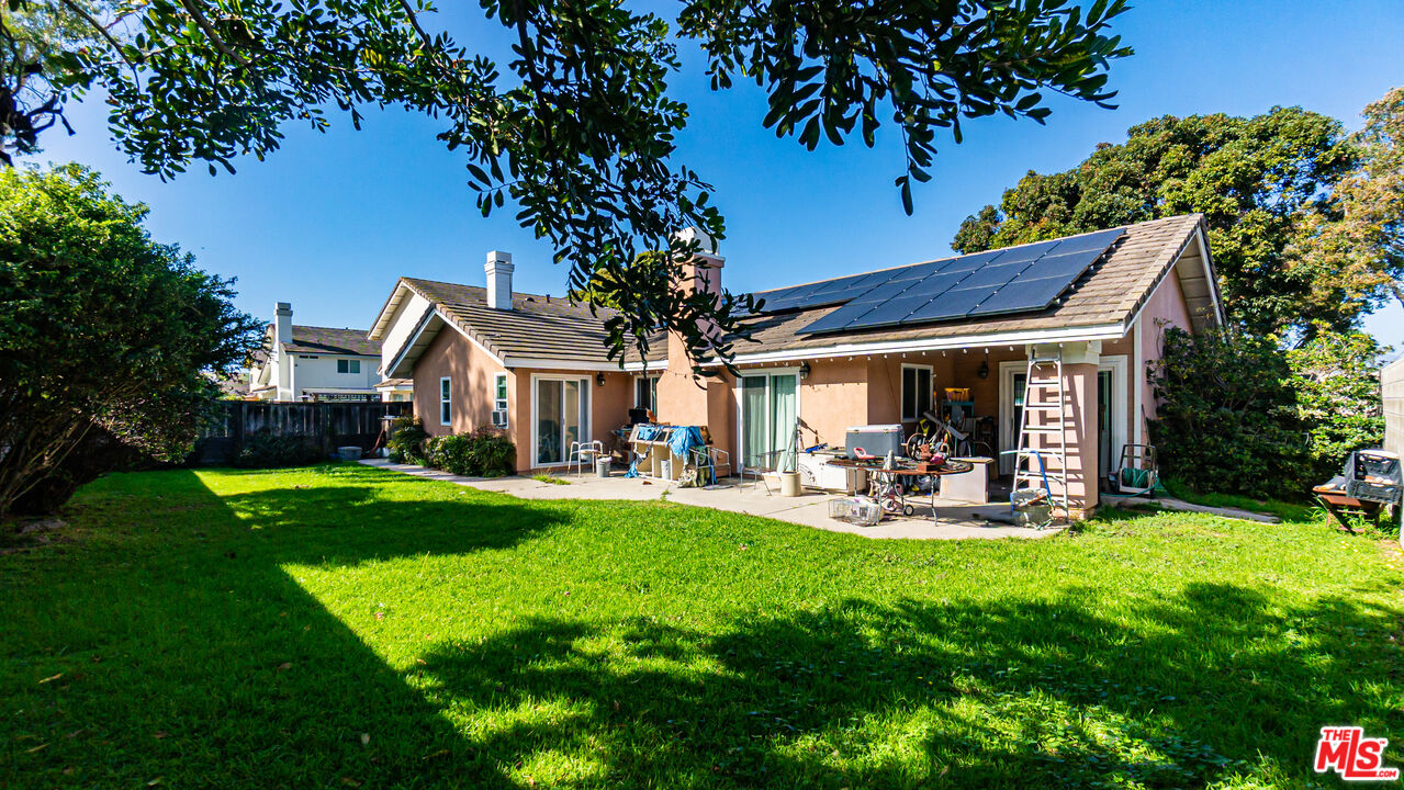 650 Bluebell Place Oxnard, CA 93036 - Photo 23 of 28