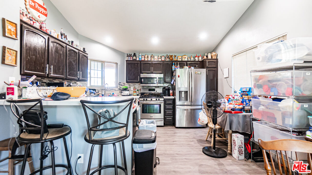 650 Bluebell Place Oxnard, CA 93036 - Photo 10 of 28