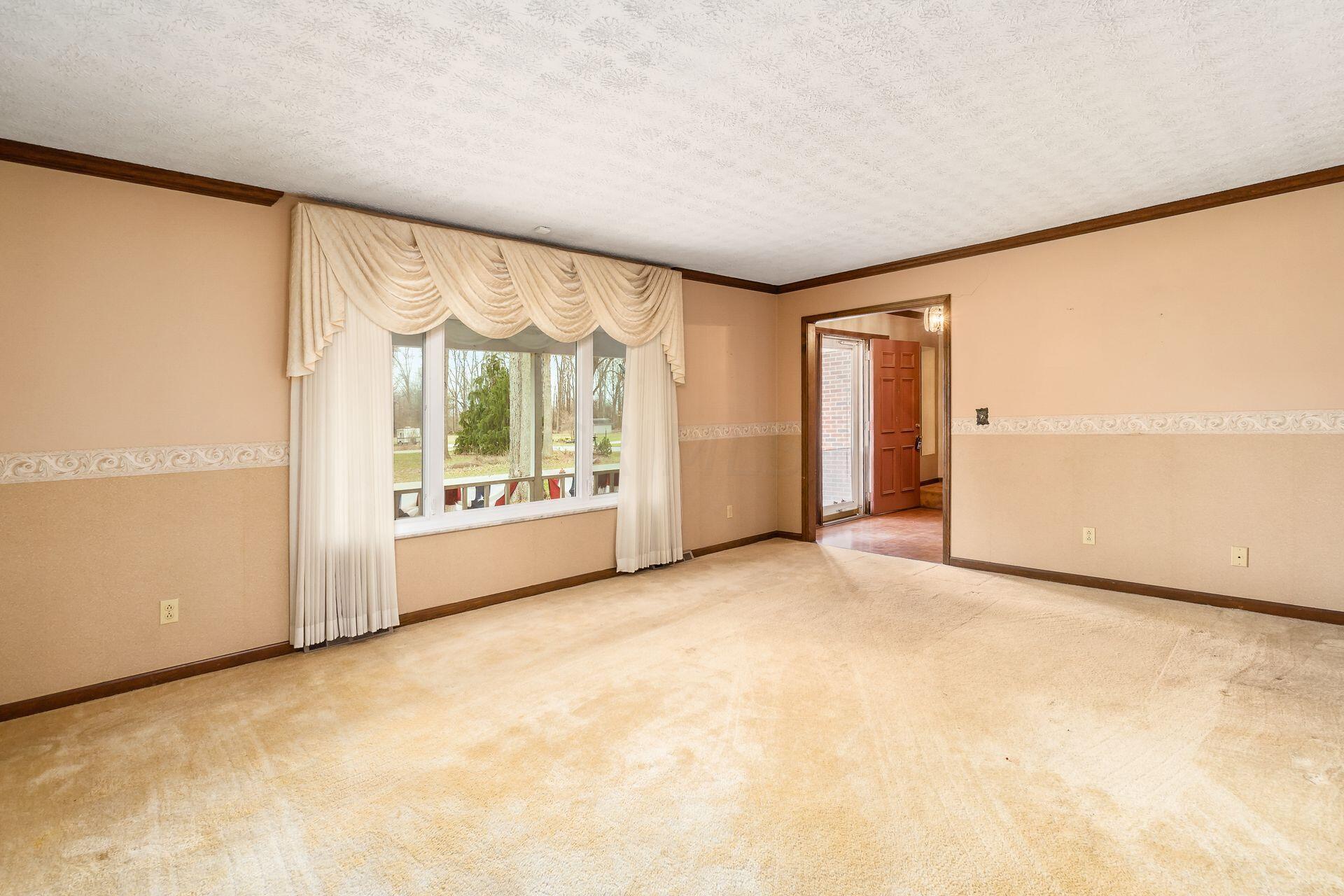 82 Betts Road Southwest Reynoldsburg, OH 43068 - Photo 11 of 51 Gallery Image 11